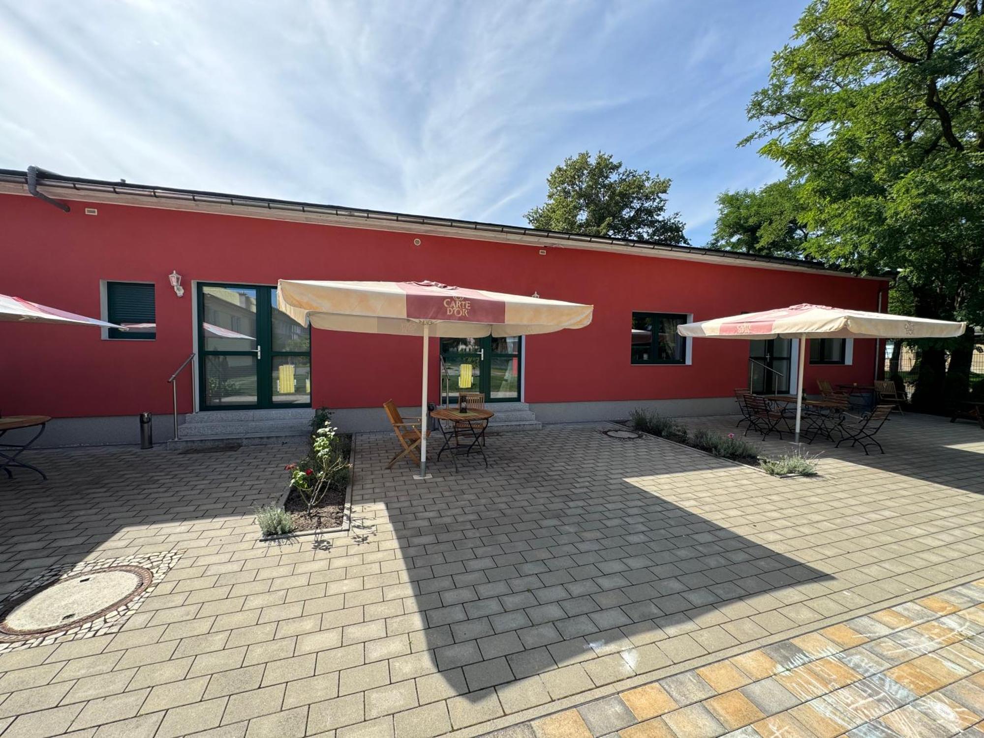 Bed & Breakfast Am Waldguertel Forst  Exterior foto